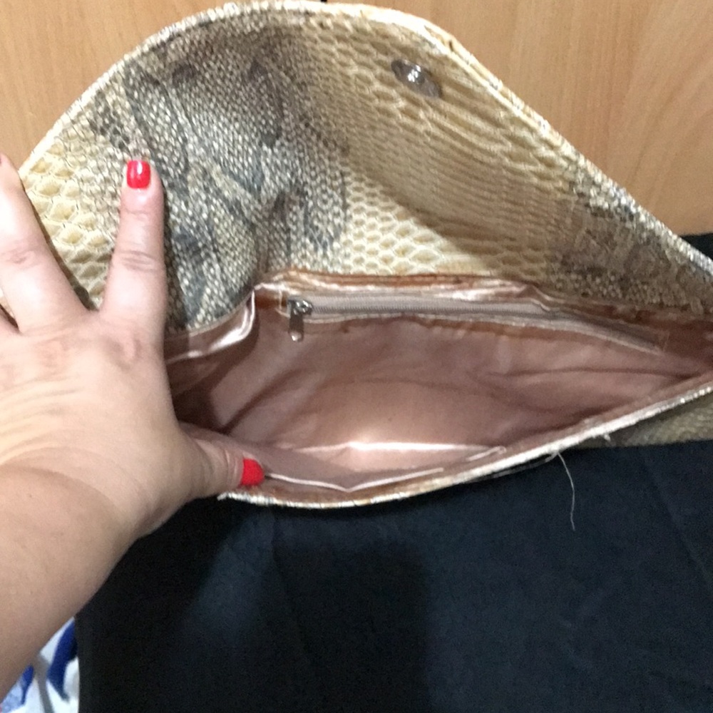 Faux python clutch - Picture 3 of 3